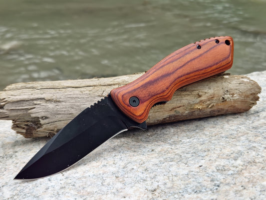 Blackwood Folding Knife — Classic Grip, Modern Edge