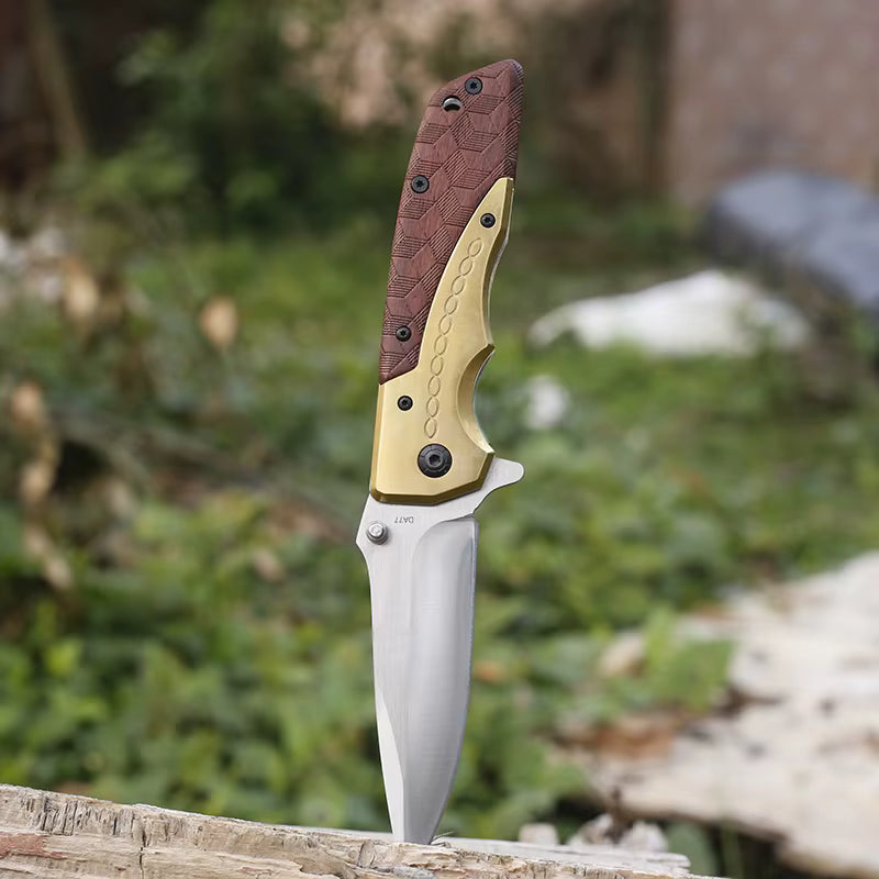 Gilded Spur Folding Knife — Steel with a Refined Edge