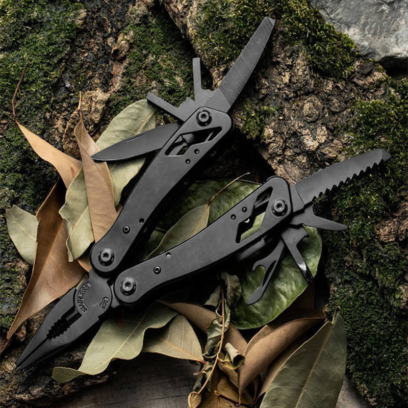 Iron Ridge 10-in-1 Multitool
