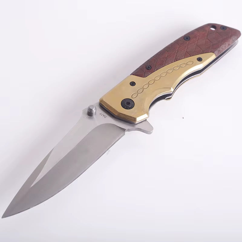 Gilded Spur Folding Knife — Steel with a Refined Edge