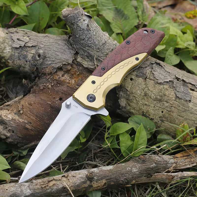 Gilded Spur Folding Knife — Steel with a Refined Edge